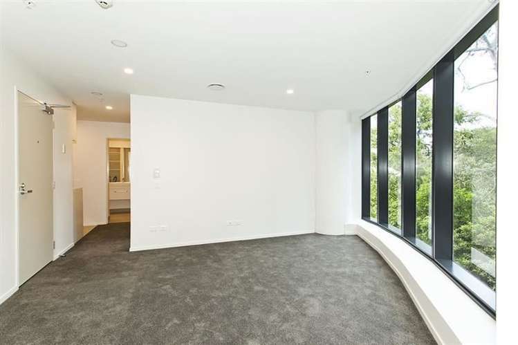 104/18 Saint Martins Lane Grafton_4