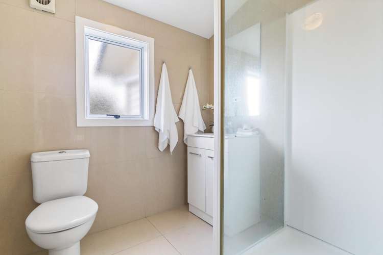 99 Monarch Avenue Hillcrest_12