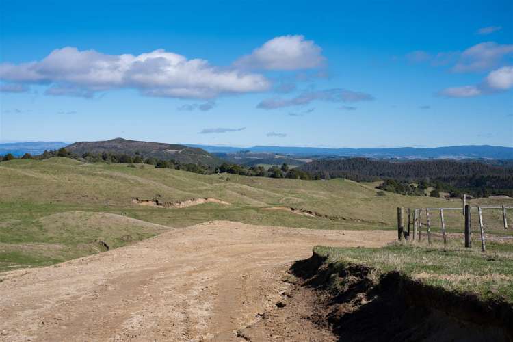 1549 & 1553 Poihipi Road Oruanui_27