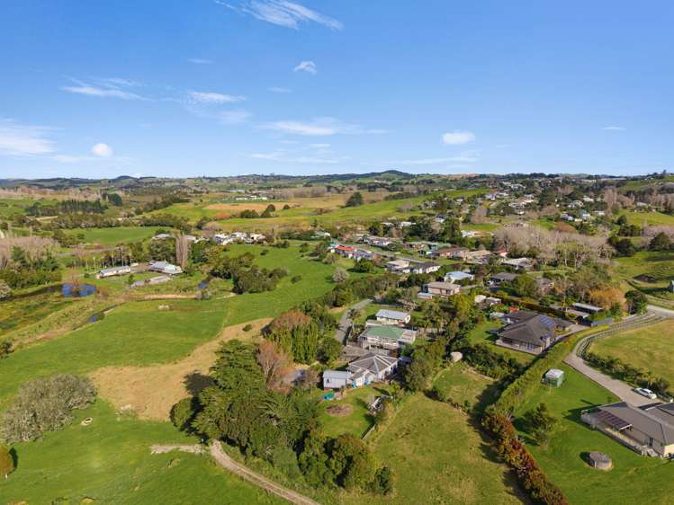 10 Montaine Place Maungaturoto_16