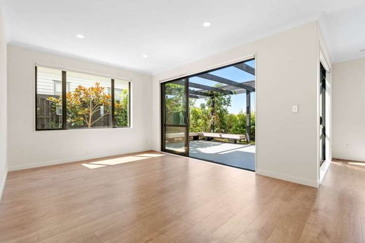 8 Shelby Place Long Bay_11