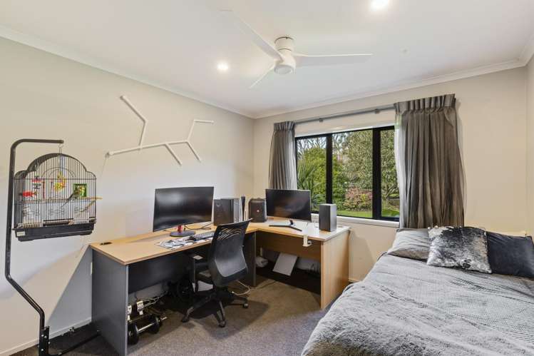 1216 Egmont Road Egmont Village_24