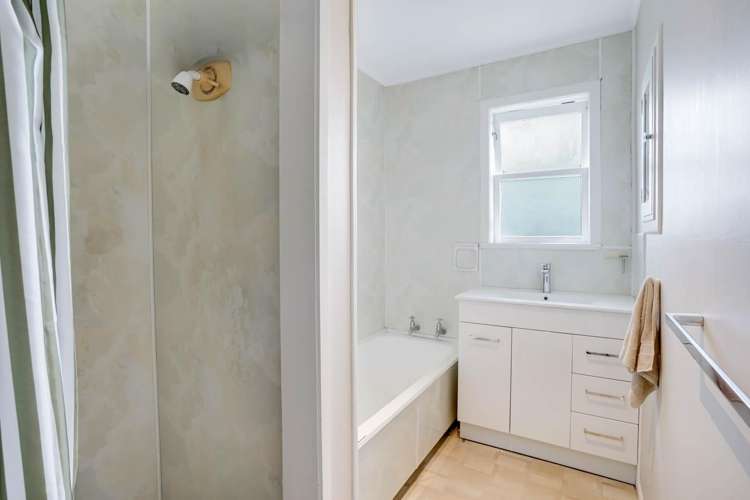15 Bruce Avenue Glenview_15