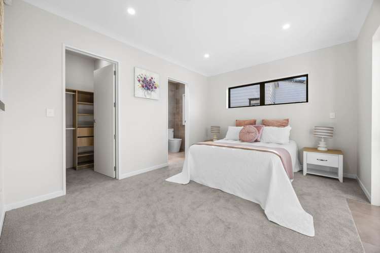 9 Tuwai Crescent Opaheke_11