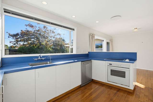 15 Keats Crescent Stoke_4
