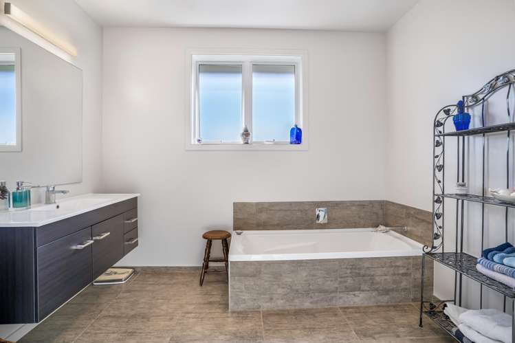 31 Dejoux Road Winton_10