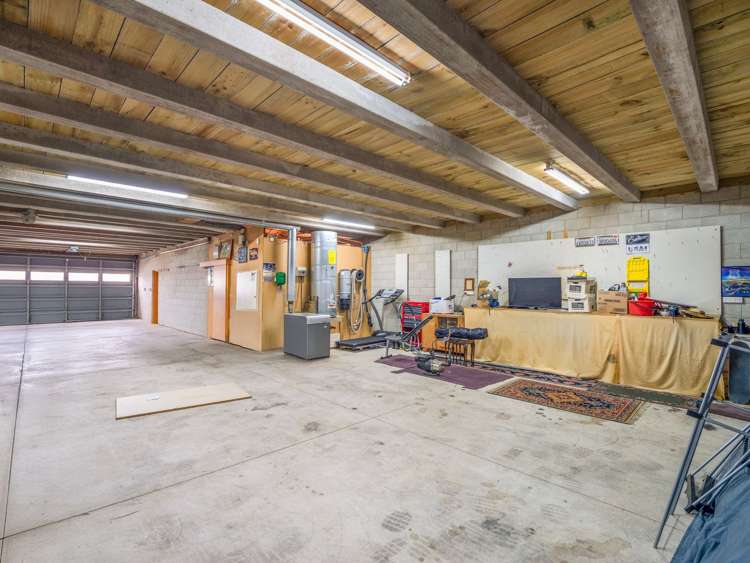 12 Grove Avenue Weston_30