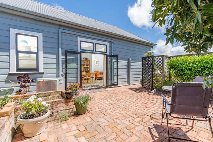 10 Maybank Street North East Valley_16