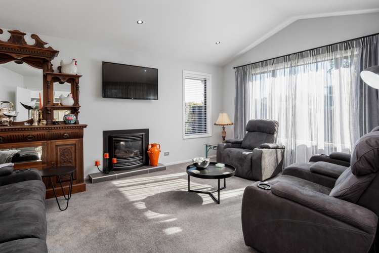 3 Nottinghill Drive Springlands_4