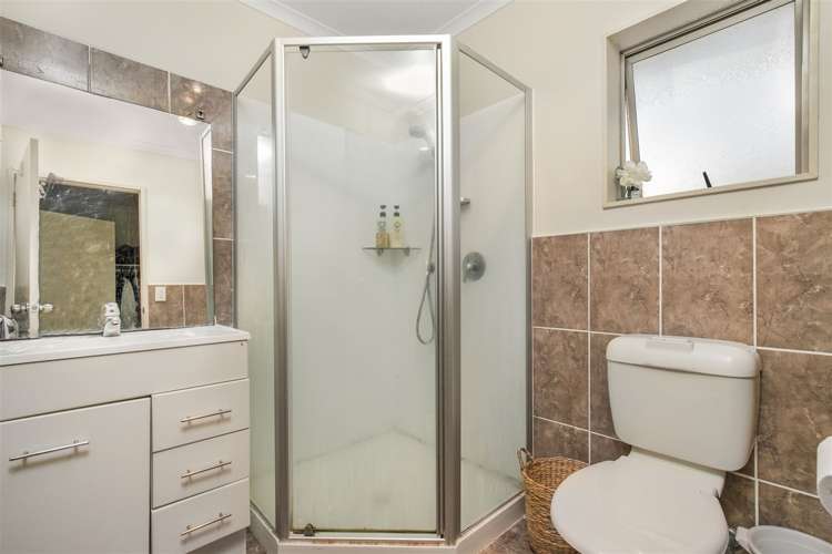 7 Peng Place Mangere Bridge_10