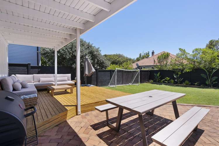 19 Springleigh Avenue Mount Albert_12