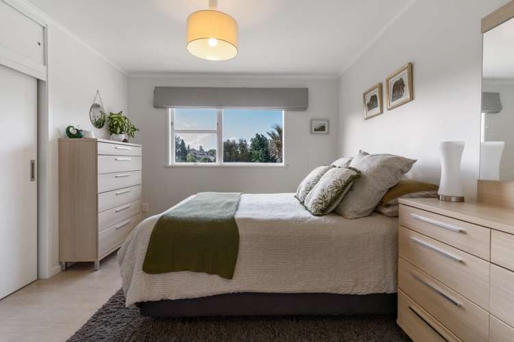 32 Lemnos Place Titirangi_6