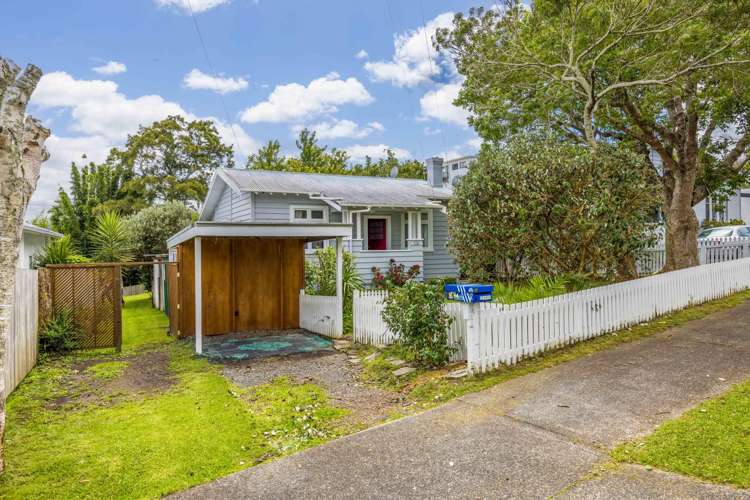 12 Ahiriri Avenue Avondale_6