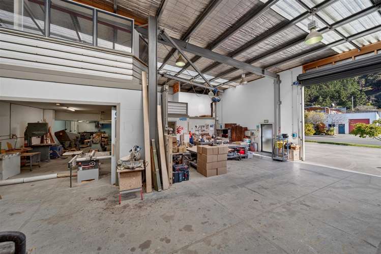 2B Desi Place Hillsborough_4