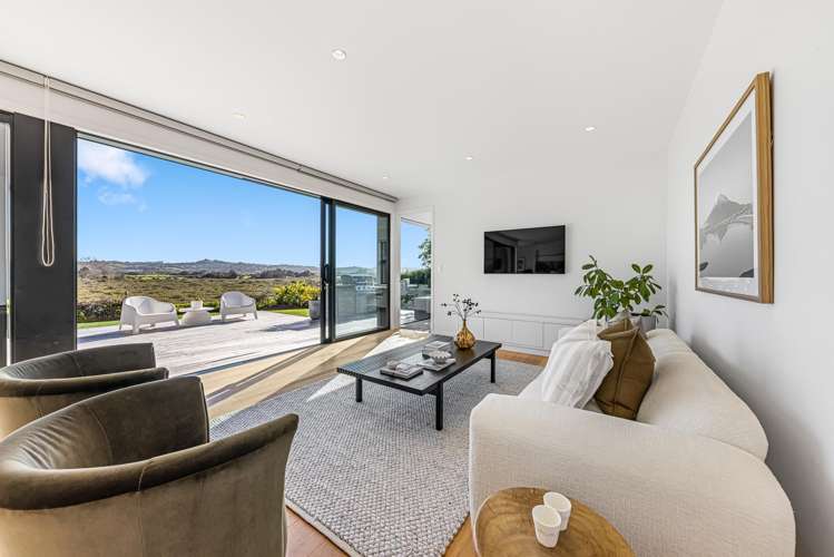 8 Miran Lane Red Beach_11