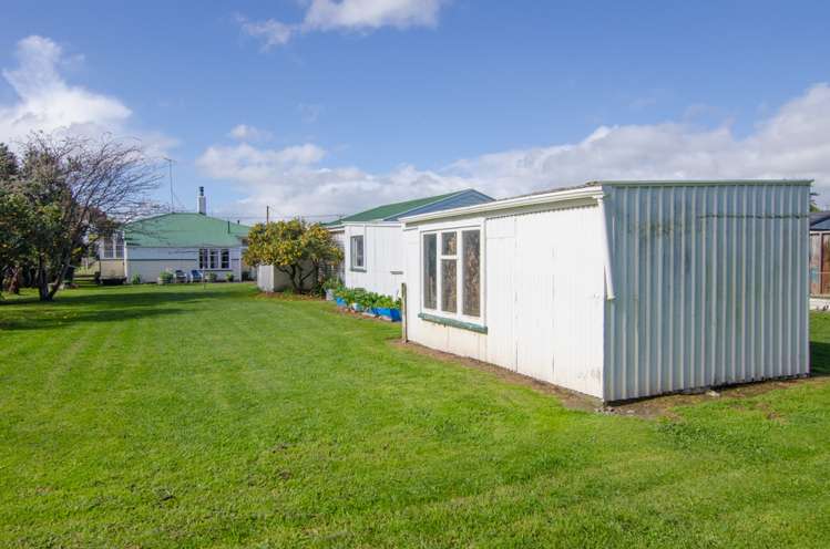 8 Grey Street Martinborough_18