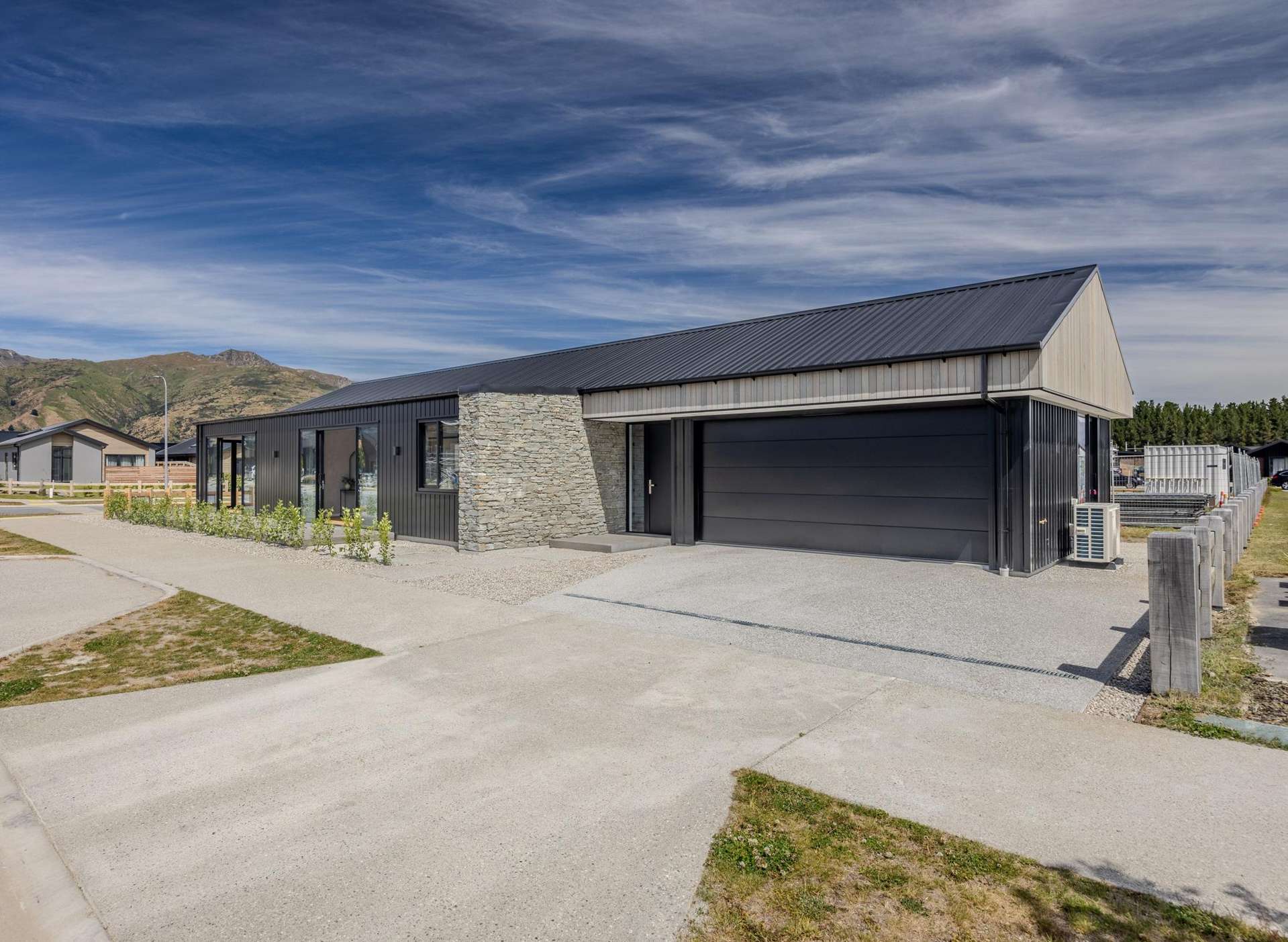 2 Pinn Street Lake Hawea_0
