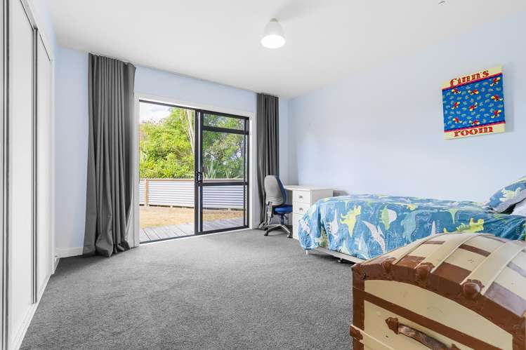 2 Larchwood Grove Rangatira Park_17