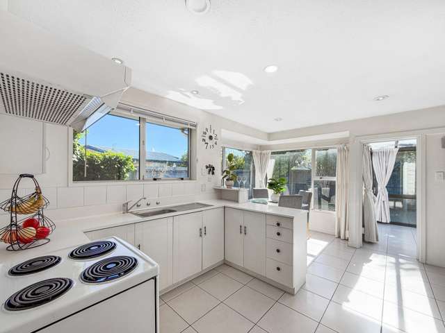 2/59 Gardiners Road Bishopdale_3