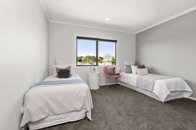 2/10 Gazeley Avenue Silverdale_12