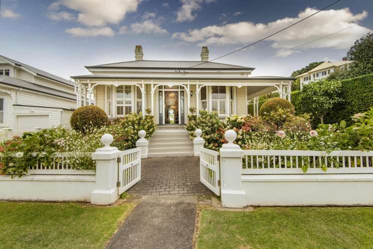 15 Jubilee Avenue Devonport_31