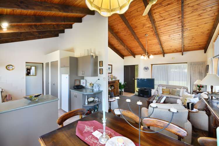 4 Chablis Place Henderson_16