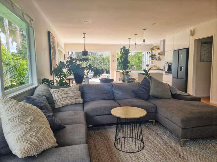 19 Melba Street Beach Haven_6