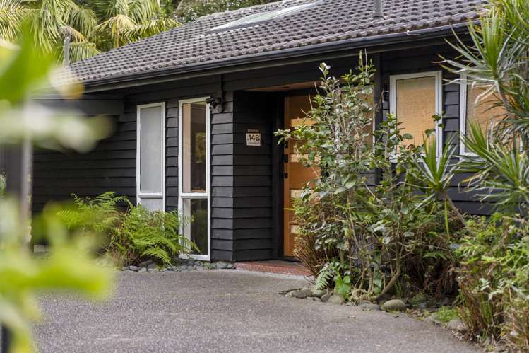 2/14 Surville Place Mairangi Bay_14