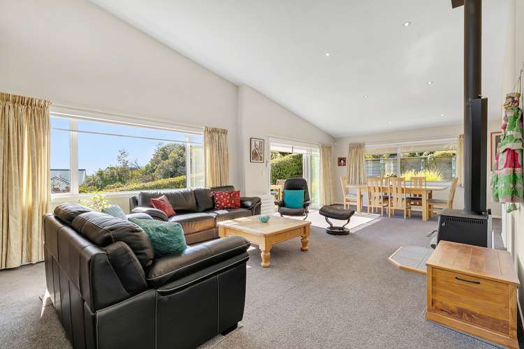 7 View Road Titahi Bay_5