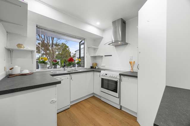 1/63a Colwill Road Massey_3