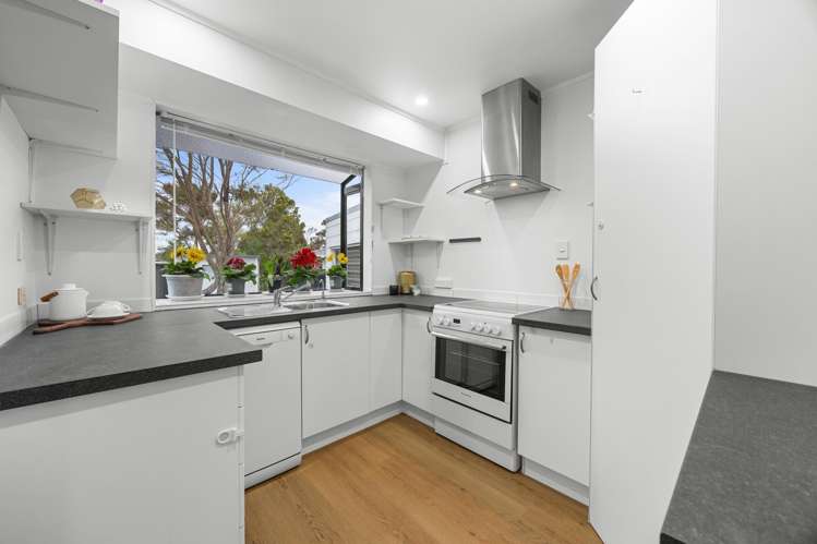 1/63a Colwill Road Massey_2