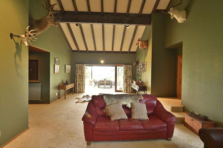 1550 Glenora Road Akitio_21