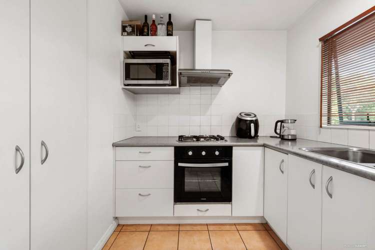 120b Triangle Road Massey_6