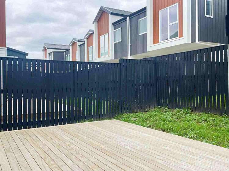 4 Longview Oak Lane Papakura_22