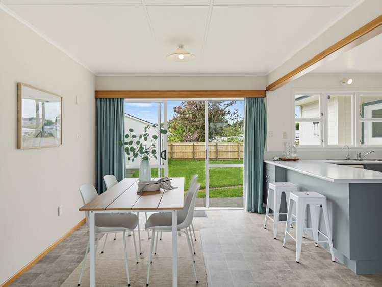 8 Mark Perreau Place Foxton_4