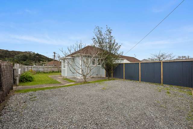 111 Waddington Drive Naenae_2