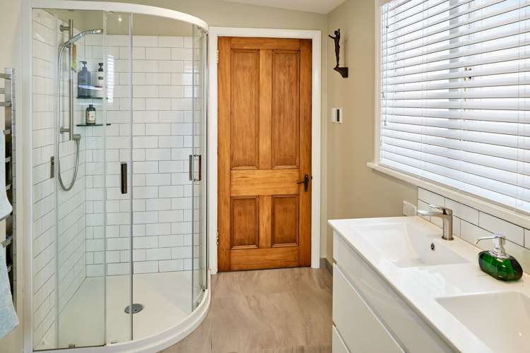 67 Muritai Road Eastbourne_9