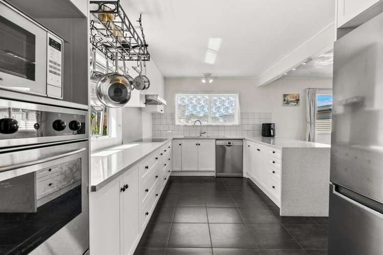 51 Aberdeen Road Castor Bay_4