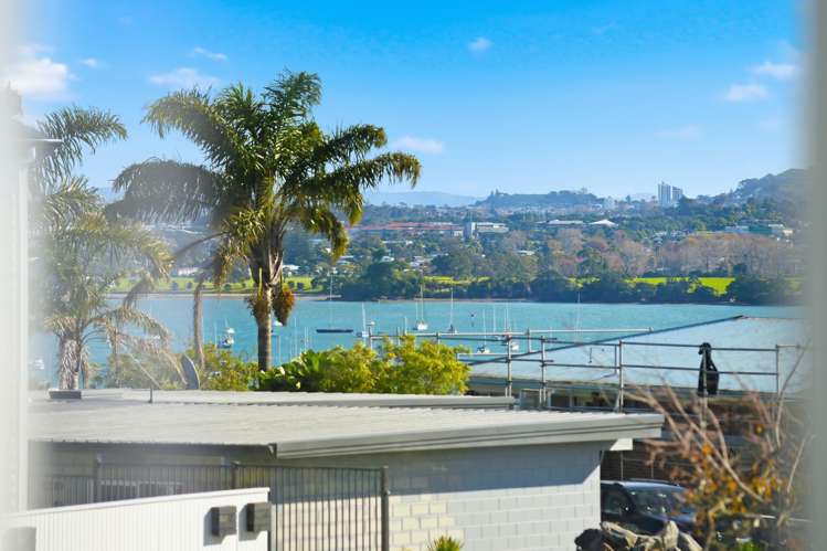 33 Sorrel Crescent Bucklands Beach_15