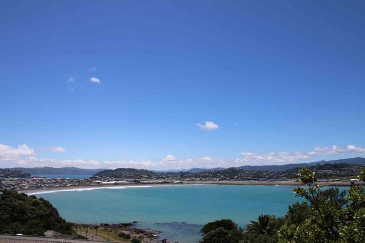 B/15 Hungerford Road Lyall Bay_17