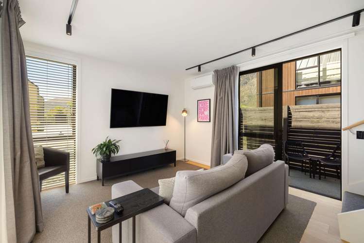 5 Casterway Crescent Jacks Point_10