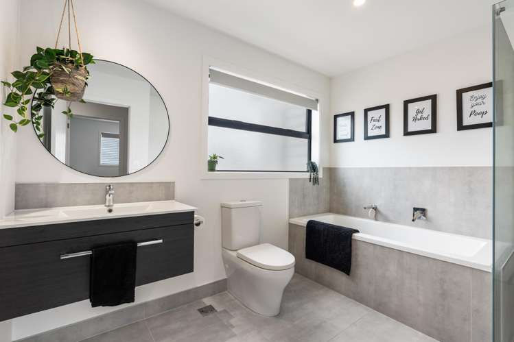 296 Jack Lachlan Drive Beachlands_22