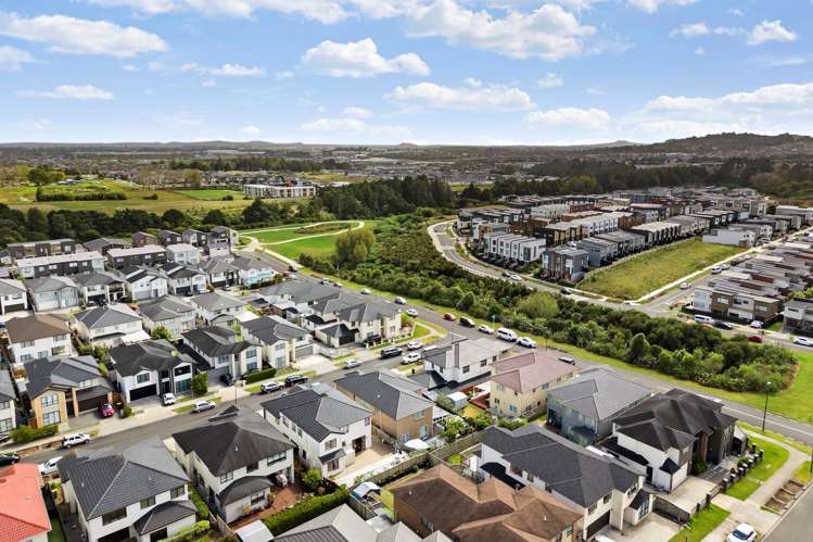 4 Carrygawley Road Flat Bush_35