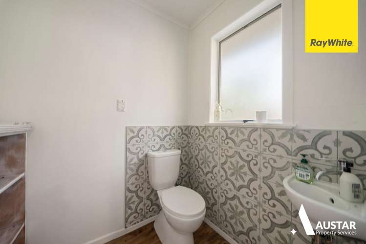 42 Derwent Crescent Titirangi_9