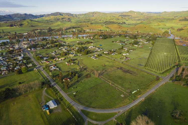 1 Cook Street Tolaga Bay_3