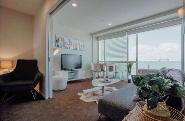 2112/10 Waterloo Quadrant Auckland Central_1