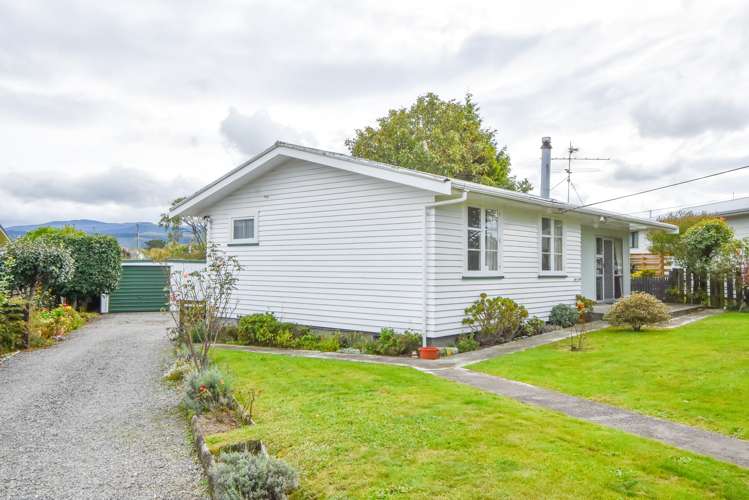 26 Augustus Street Carterton_16