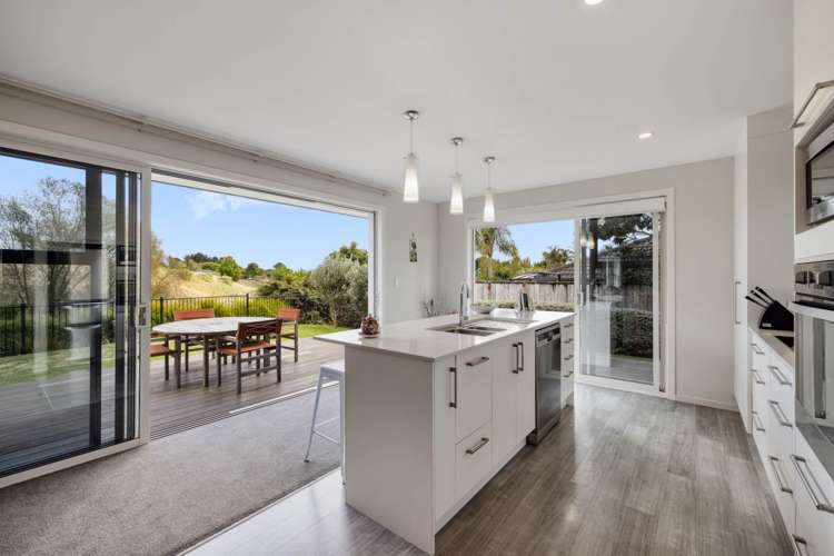 208 Hollister Lane Ohauiti_12