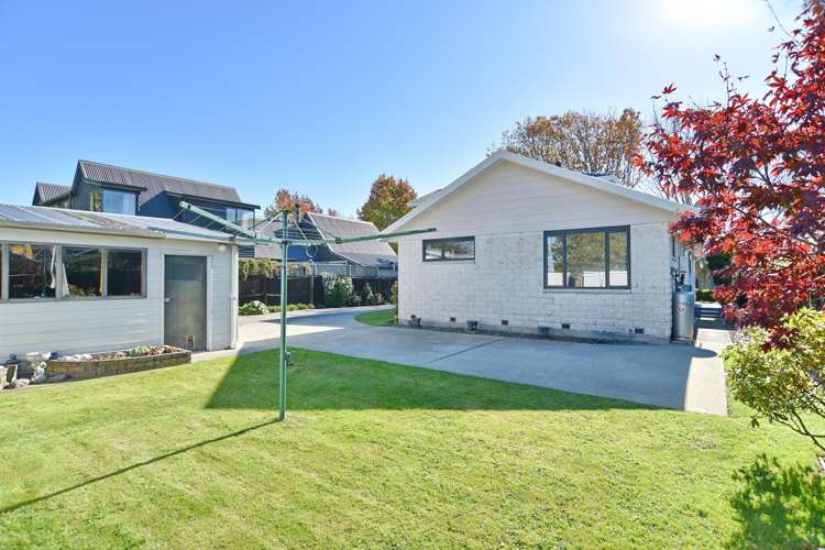 63 Trafford Street Harewood_27
