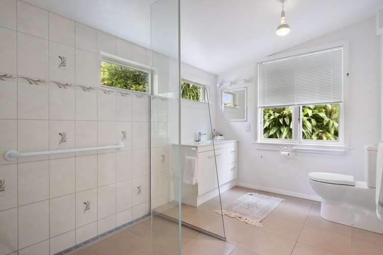 2 Roebuck Rise Broad Bay_26